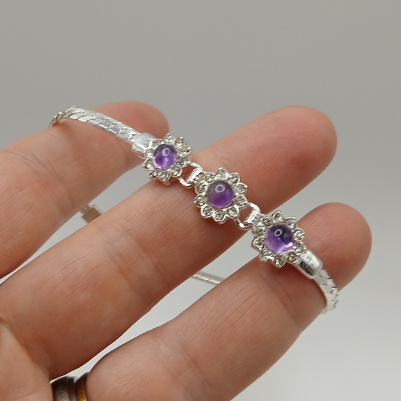 Amethyst-Tone Floral Station Bracelet | Silver-Plated | Elegant Vintage-Style De